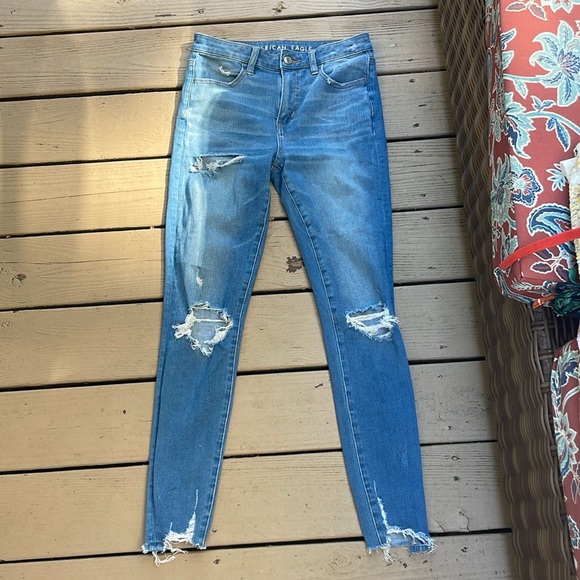 American eagle dream Jean. Size 4 stretchy. Super high rise jegging. - Picture 1 of 8